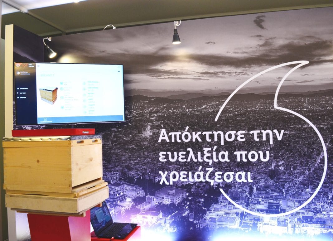 Καινοτομία στην παρακολούθηση κυψελών μελισσών από απόσταση από τη Vodafone