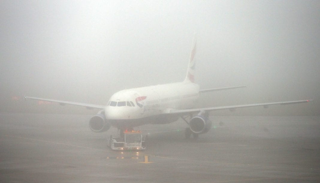 «Ομιχλώδες τοπίο» στο αεροδρόμιο «Μακεδονία»