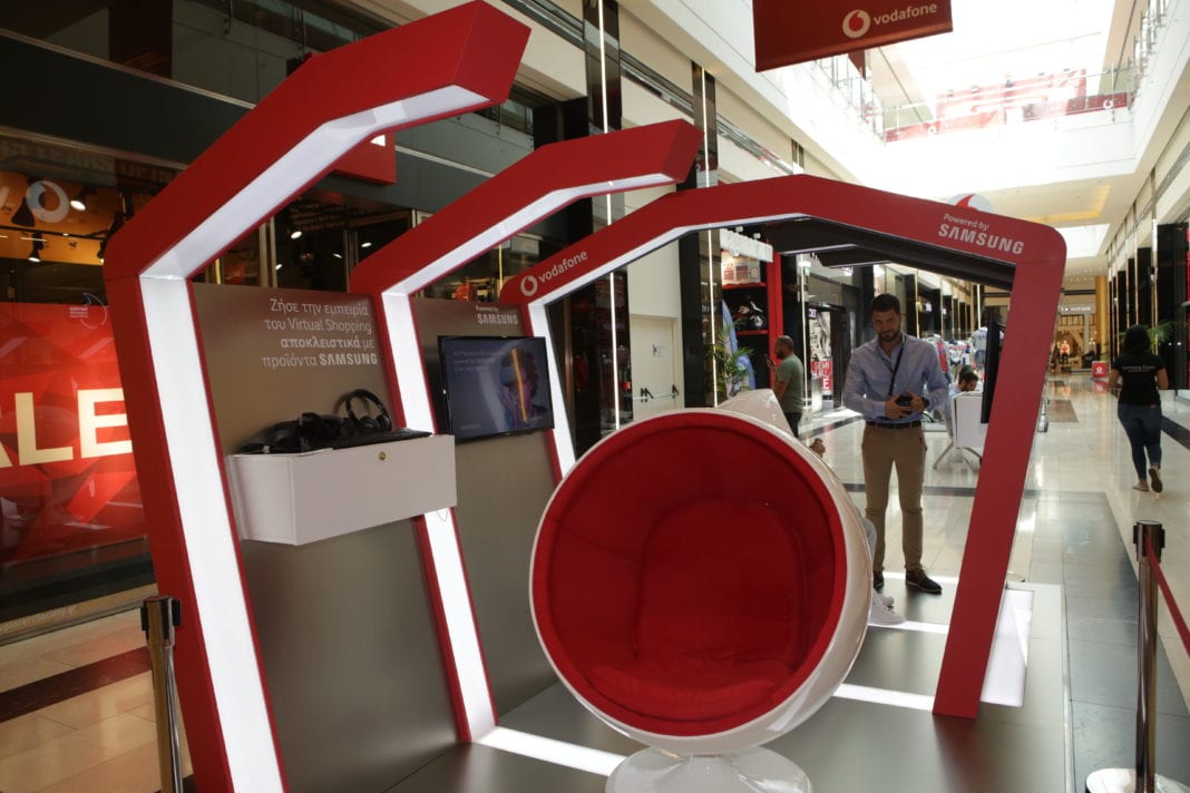Το πρώτο Vodafone Virtual Reality κατάστημα powered by Samsung  επιστρέφει στην Αθήνα
