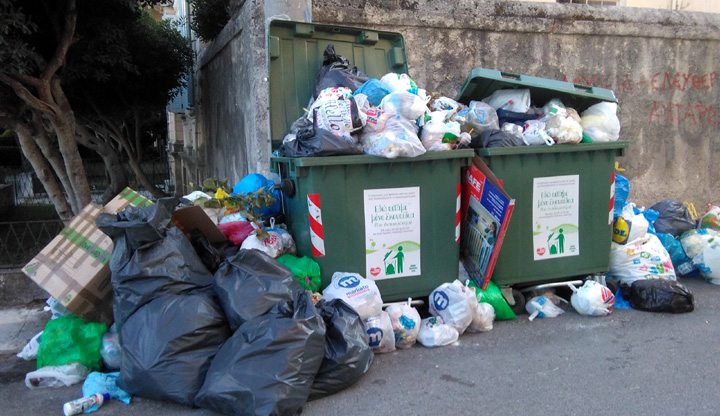 Στην εγκατάσταση υπόγειων κάδων απορριμμάτων προχωρά ο Δήμος Νίκαιας – Αγ .Ι. Ρέντη