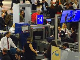 Η. Βασίλειο: 3D σαρωτές αποσκευών κάνουν «παιχνίδι» τον έλεγχο στα αεροδρόμια