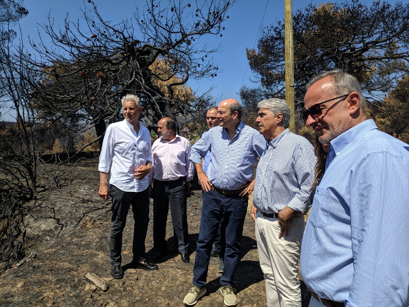 Χατζηδάκης: Προχωράμε γρήγορα και συντονισμένα για να αποφύγουμε τα χειρότερα στην Εύβοια