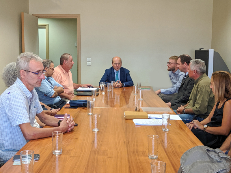 Το θεσμικό πλαίσιο των Κέντρων Περίθαλψης Ειδών Άγριας Πανίδας στη συνάντηση Χατζηδάκη με τους αρμόδιους φορείς