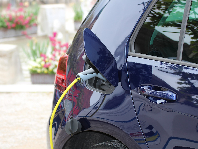 Οι εννέα άξονες δράσης της Διυπουργικής Επιτροπής για την ανάπτυξη της ηλεκτροκίνησης