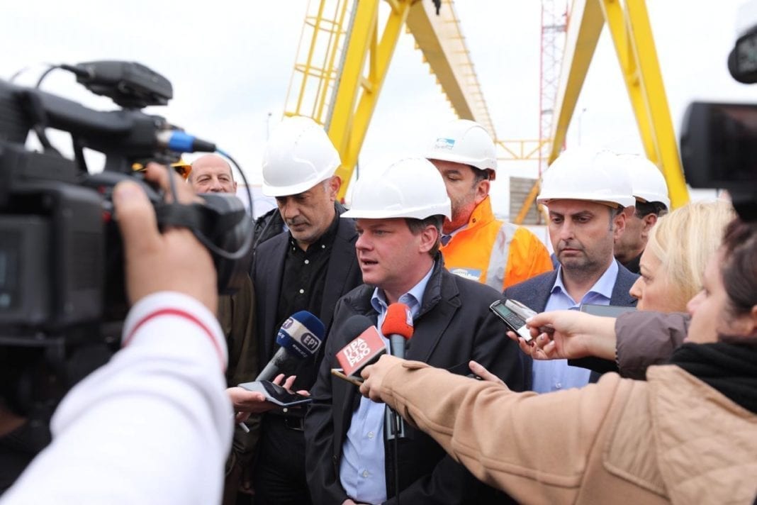 Κ. Καραμανλής: To 2022 θα φτάσει το μετρό στον Πειραιά – Σοβαρές καθυστερήσεις στα έργα και στην προμήθεια συστήματος κομίστρου