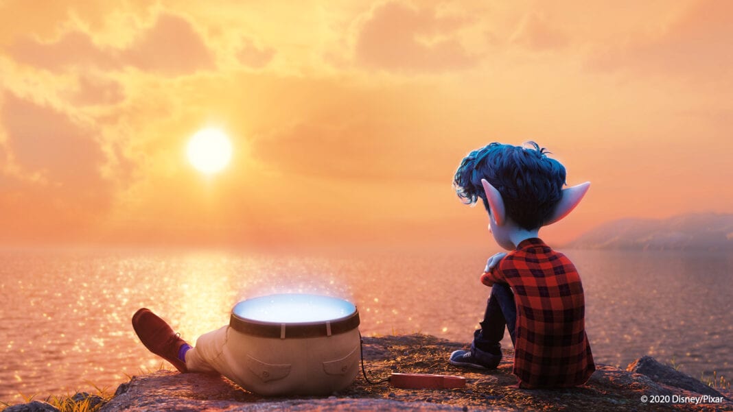 O πρώτος ανοιχτά ΛΟΑΤΚΙ+ χαρακτήρας της Disney/Pixar τον Ιούλιο στο Vodafone TV