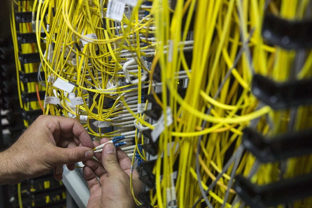 Στη Vodafone τέσσερις εκτελεστικές συμβάσεις του έργου ΣΥΖΕΥΞΙΣ ΙΙ έναντι 51 εκατ. ευρώ