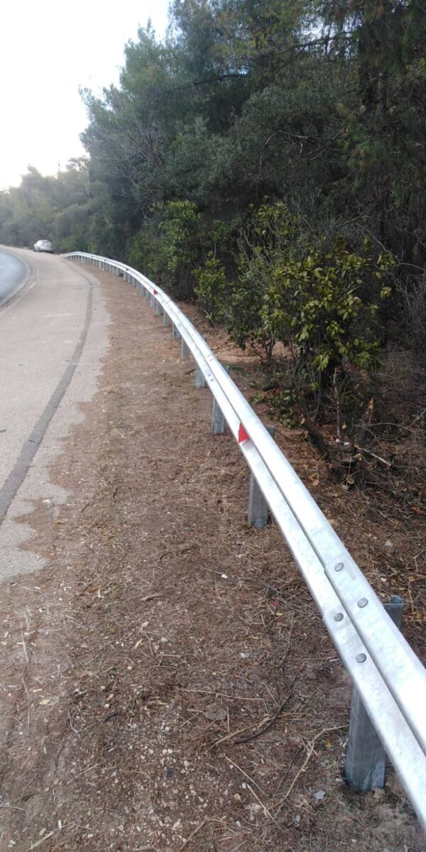 Περιφέρειας Αττικής: Έργα συντήρησης και τοποθέτησης στηθαίων ασφαλείας προϋπολογισμού 3,5 εκατ. ευρώ