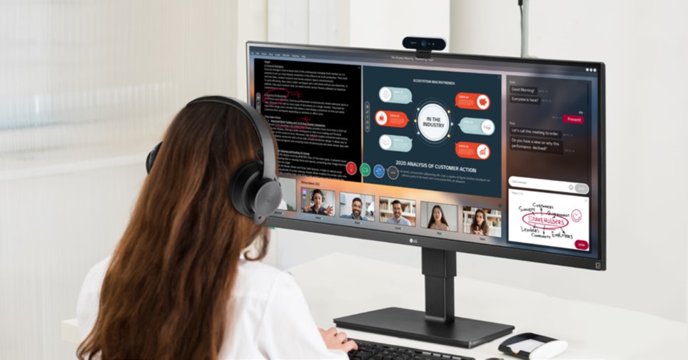 Η LG και η Logitech συνεργάζονται για να προσφέρουν απρόσκοπτες και ευκρινείς τηλεδιασκέψεις