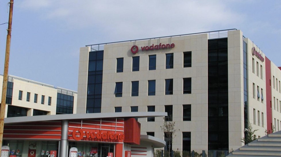 Vodafone Ελλάδος: +2,8% στα έσοδα από υπηρεσίες το τρίμηνο Απριλίου – Ιουνίου 2024