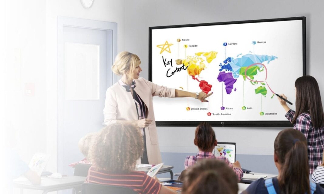 Οι Interactive Digital πίνακες της LG ανεβάζουν τον πήχη στο εκπαιδευτικό και στο επιχειρηματικό περιβάλλον