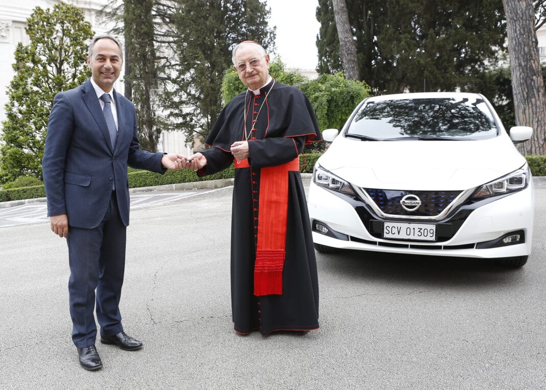 Το Βατικανό  κινείται ηλεκτρικά με Nissan LEAF