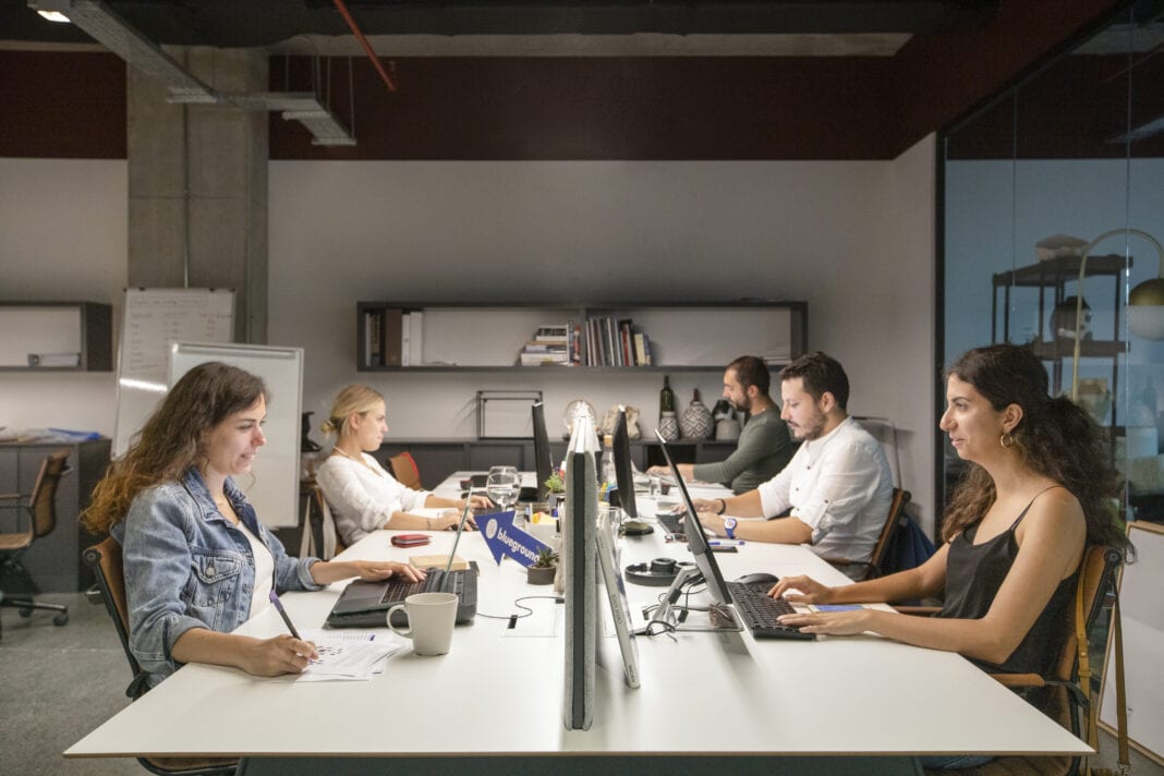 Blueground Nomads: Ευέλικτες μορφές εργασίας από οπουδήποτε στον κόσμο