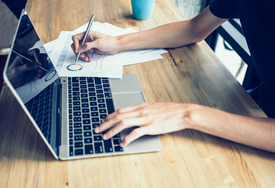 Papaki: Ανανεωμένη πολιτική για την τηλεργασία