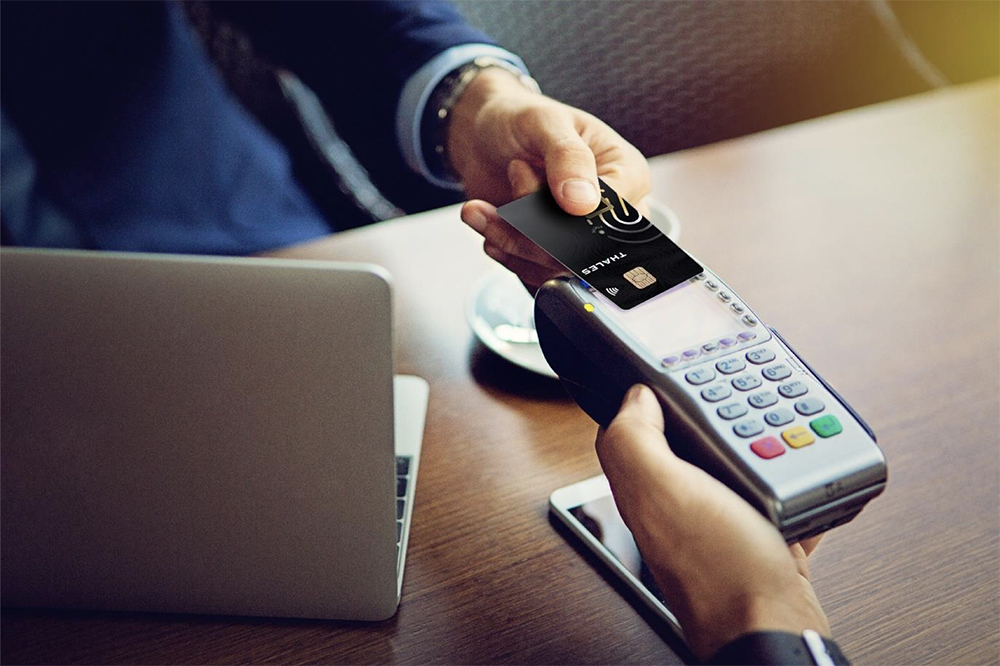 Βιομετρική κάρτα πληρωμής Thales: Mια ασφαλής καινοτομία στην τσέπη σας