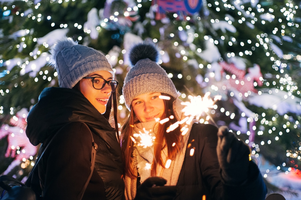 Πάνω από τους μισούς Έλληνες σκοπεύουν να κάνουν αγορές στη φετινή Black Friday