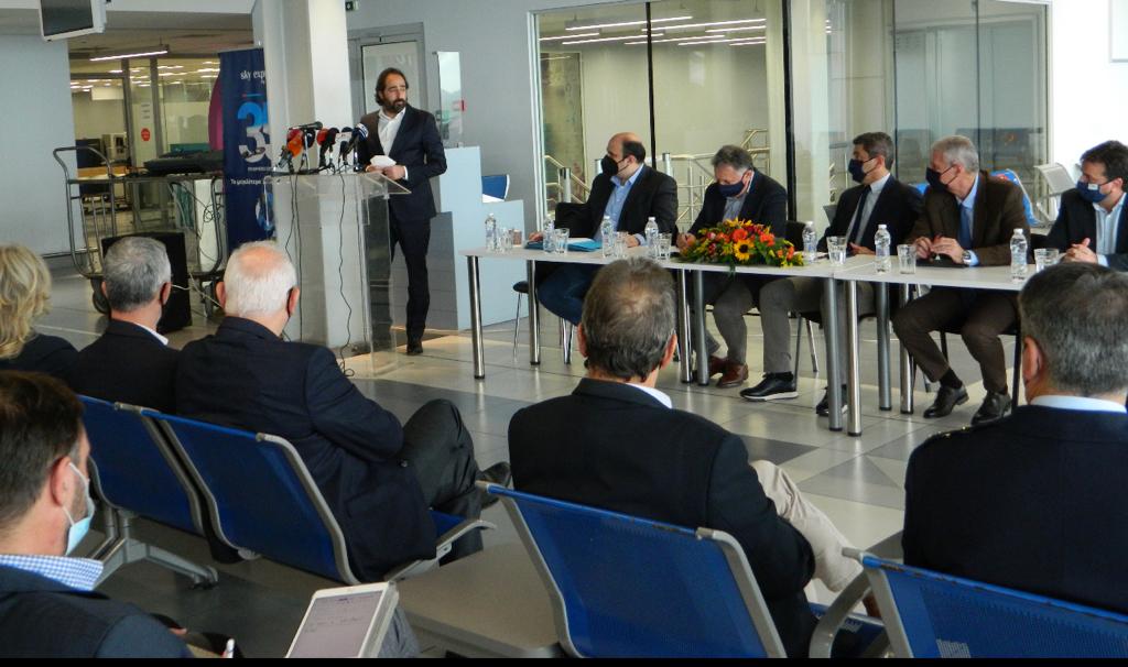 Δίπλα στους σεισμόπληκτους του Αρκαλοχωρίου  η SKY express