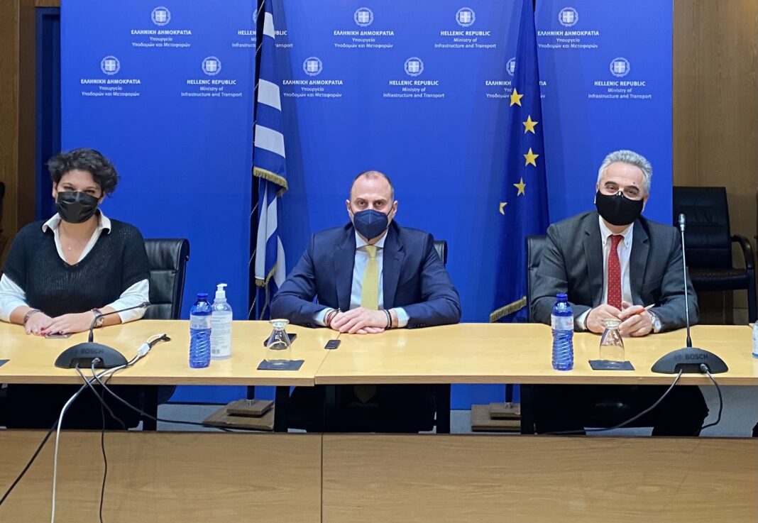 Υπογραφή σύμβασης για την αναβάθμιση της οδικής ασφάλειας στον αυτοκινητόδρομο «Πάτρα-Πύργος»