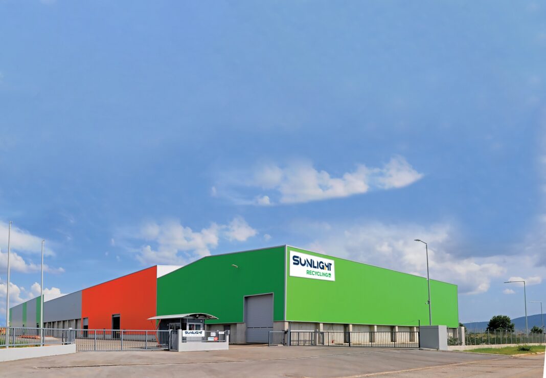 Sunlight: Υπερδιπλασιάζει την παραγωγή ανακύκλωσης μολύβδου