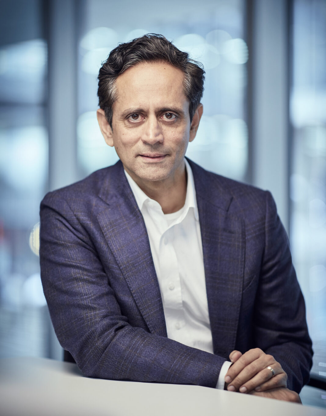 Vinod Kumar (Vodafone Business): H τεχνητή νοημοσύνη και η ρομποτική θα αλλάξουν την υγεία