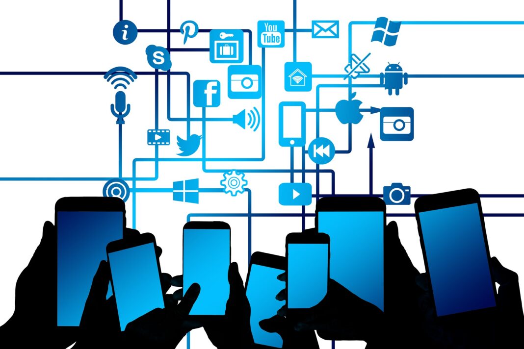 Παιχνίδια, εφαρμογές, ιστοσελίδες: Προσοχή στις κυβερνοαπειλές μέσω κινητών τηλεφώνων