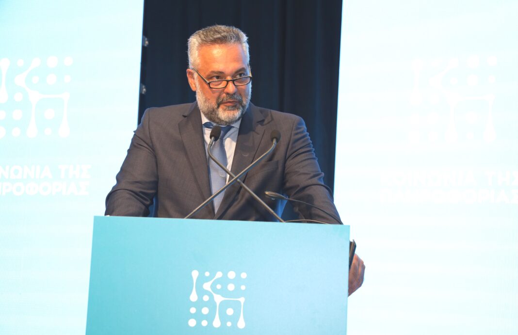 Σ. Ασθενίδης (Κοινωνία της Πληροφορίας): Σε 4 χρόνια προκηρύχθηκαν 295 διαγωνισμοί και συμβασιοποιήθηκαν 200