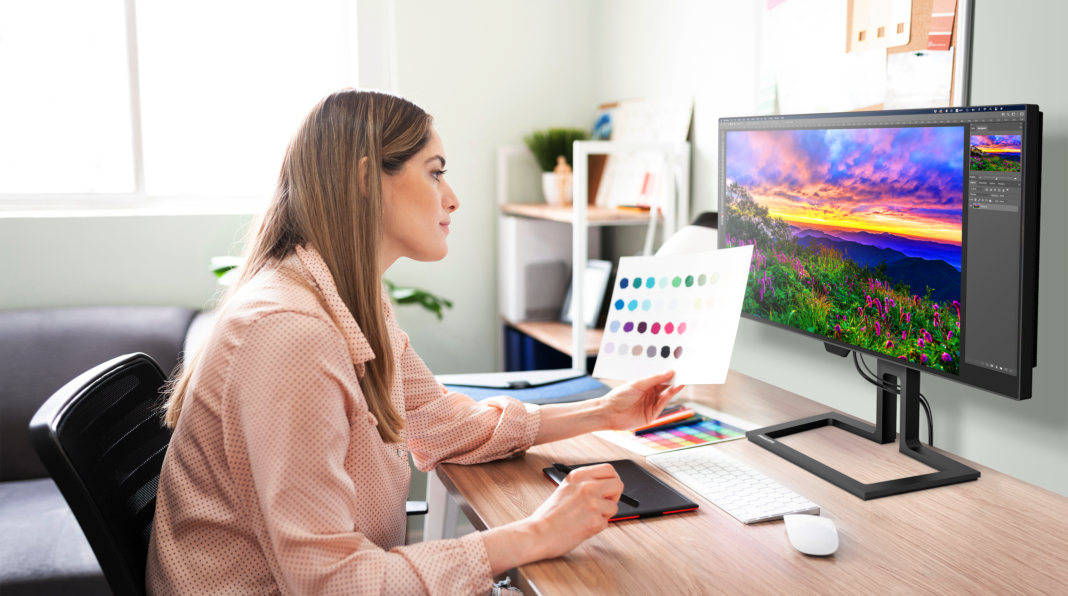 Οθόνη Philips 27B1U7903: Mέγιστη απόδοση για τους σημερινούς επαγγελματίες με Thunderbolt 4 και Mini LED   