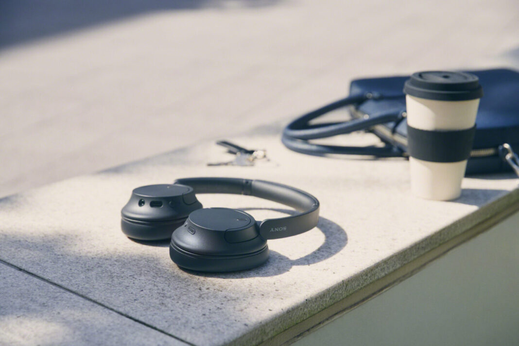 Sony: Δύο νέα μοντέλα ασύρματων ακουστικών over-ear και on-ear