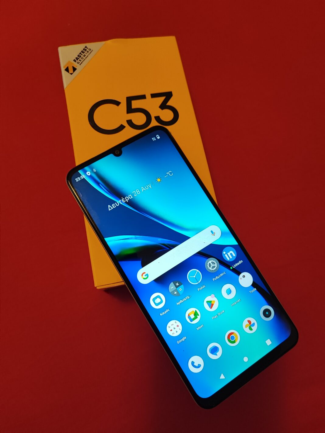 Realme: Ταράζει τα νερά και στη μεσαία κατηγορία smartphones