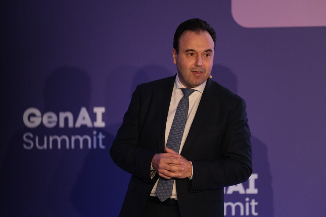 Τις προσεχείς λειτουργίες του mAigov παρουσίασε ο Υπουργός Ψηφιακής Διακυβέρνησης