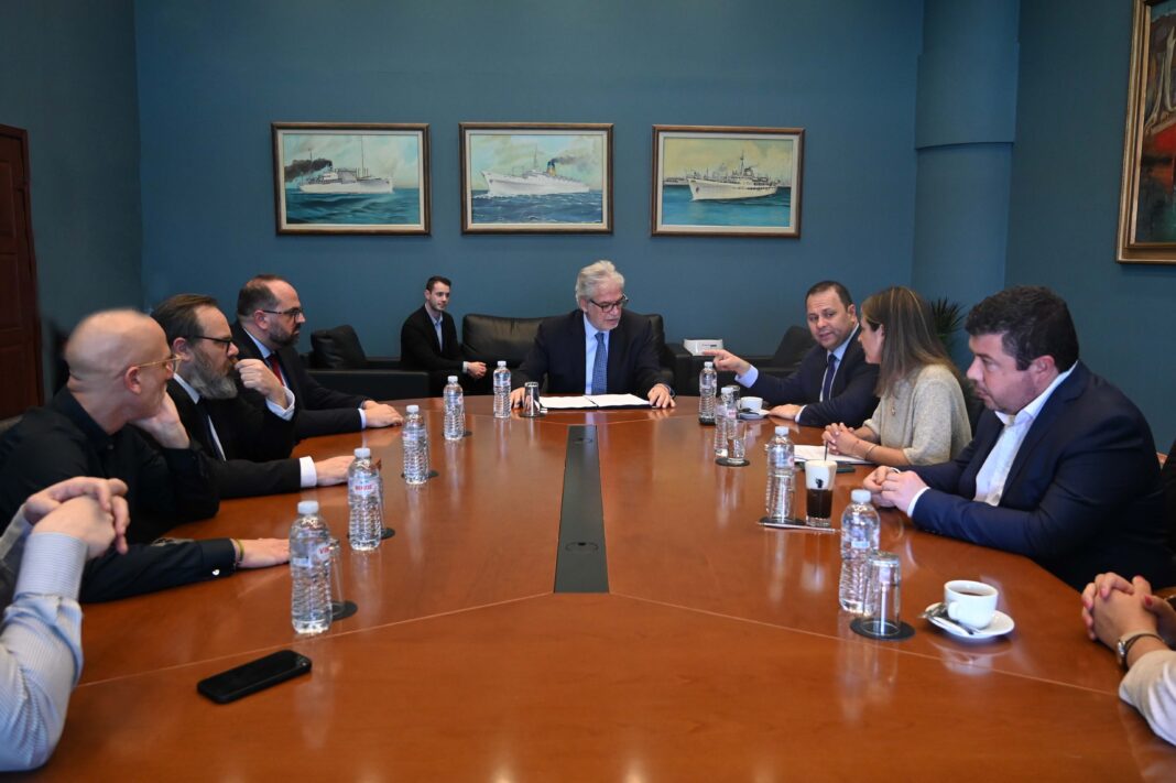 Υπουργείο Ναυτιλίας – ΤΑΙΠΕΔ: Υπογραφή σύμβασης για την αναβάθμιση και τον πράσινο μετασχηματισμό των λιμένων Σούδας και Στυλίδας