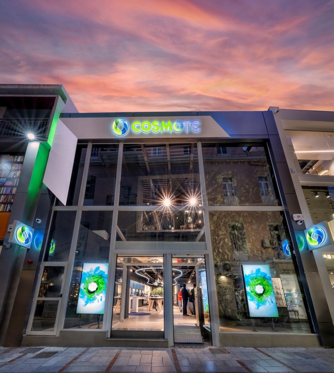 Cosmote: Δωρεάν η αναβάθμιση ταχυτήτων upload για ακόμα καλύτερη εμπειρία συνδεσιμότητας