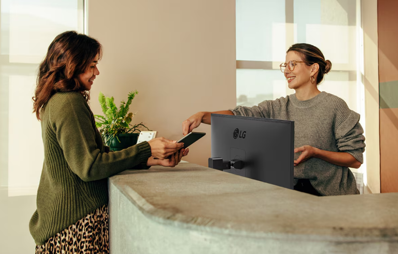 Η LG παρουσιάζει τη νέα σειρά επαγγελματικών οθονών της