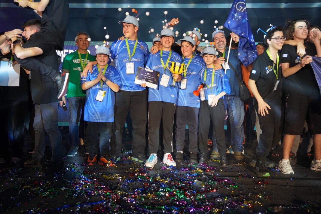 Ολοκληρώθηκε ο Πανελλήνιος Τελικός Διαγωνισμού Εκπαιδευτικής Ρομποτικής FIRST LEGO League Challenge Greece