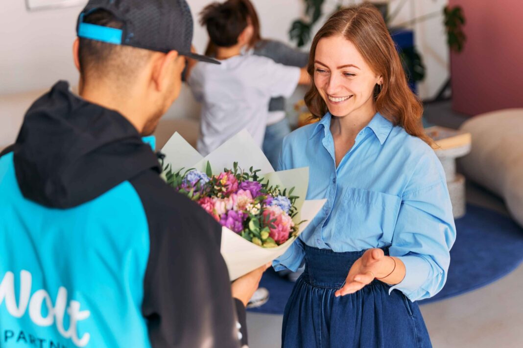 Έρευνα Wolt: Πώς αλλάζει το τοπίο της προσφοράς δώρων στην Ελλάδα