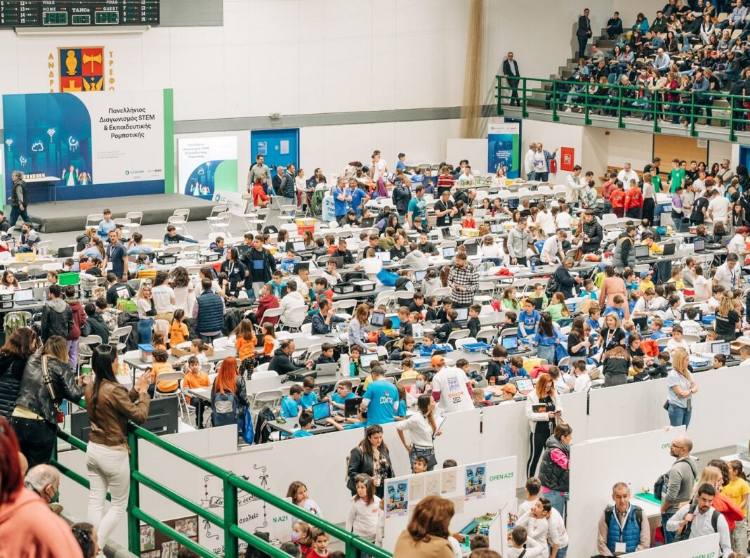 Η τεχνητή νοημοσύνη πρωταγωνιστεί στον Πανελλήνιο Διαγωνισμό STEM 2026 με στρατηγικό συνεργάτη την COSMOTE TELEKOM