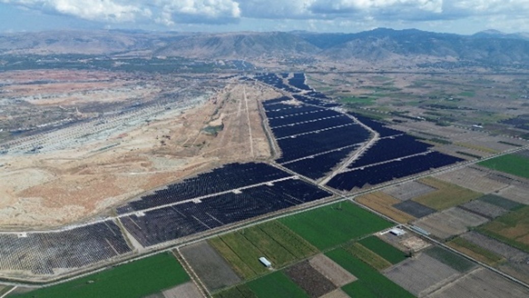 Όμιλος ΔΕΗ: Ολοκληρώθηκε η κατασκευή των φωτοβολταϊκών ισχύος 2,13 GW στη Δυτική Μακεδονία – Με ταχείς ρυθμούς η εγκατάσταση μονάδων αποθήκευσης