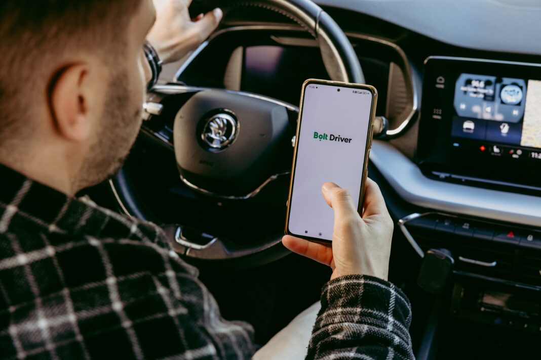 To απόγευμα η αιχμή της ζήτησης ride-hailing: η θέση της Ελλάδας στον ευρωπαϊκό χάρτη αστικής κινητικότητας