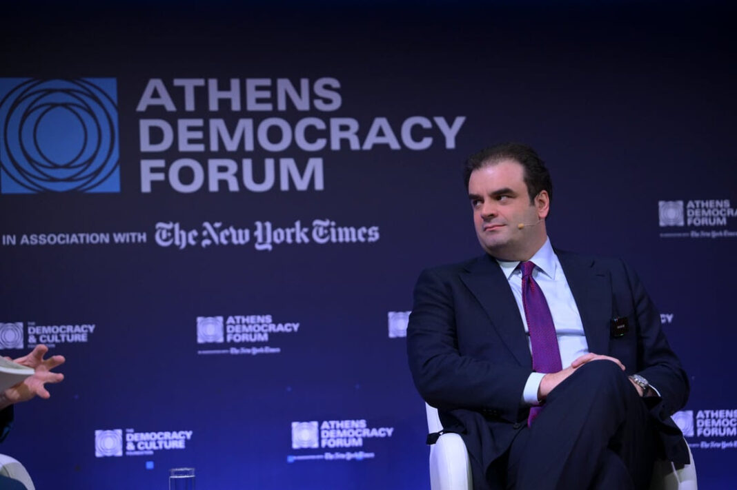 Κ. Πιερρακάκης: «Κανένα κράτος δεν είναι αρκετά ισχυρό για να διαχειριστεί μόνο του την τεχνητή νοημοσύνη»